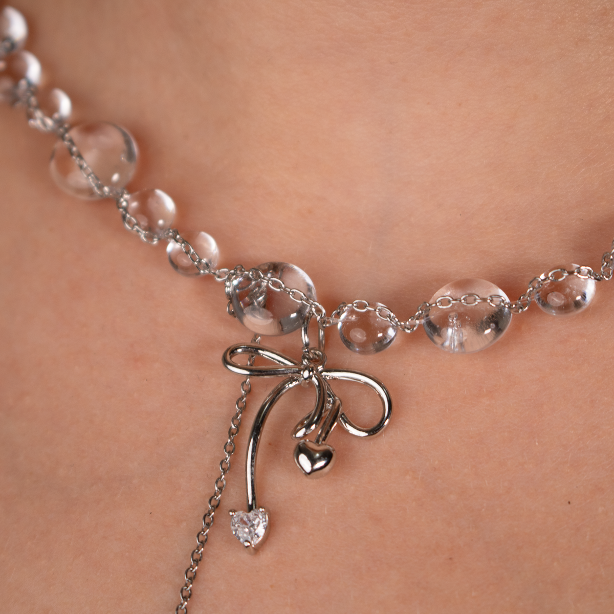 Colier Silver Bow