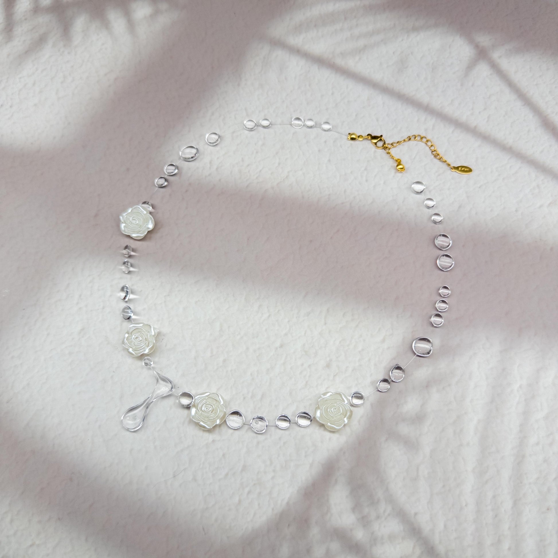 Colier White Roses 2- Drop
