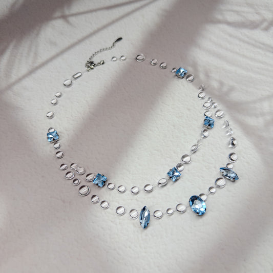 Colier Gemastone albastru handmade din rășină, pandantiv unicat cu pietre decorative tip diamant, fără pietre prețioase, colecția Gemastone- Drop