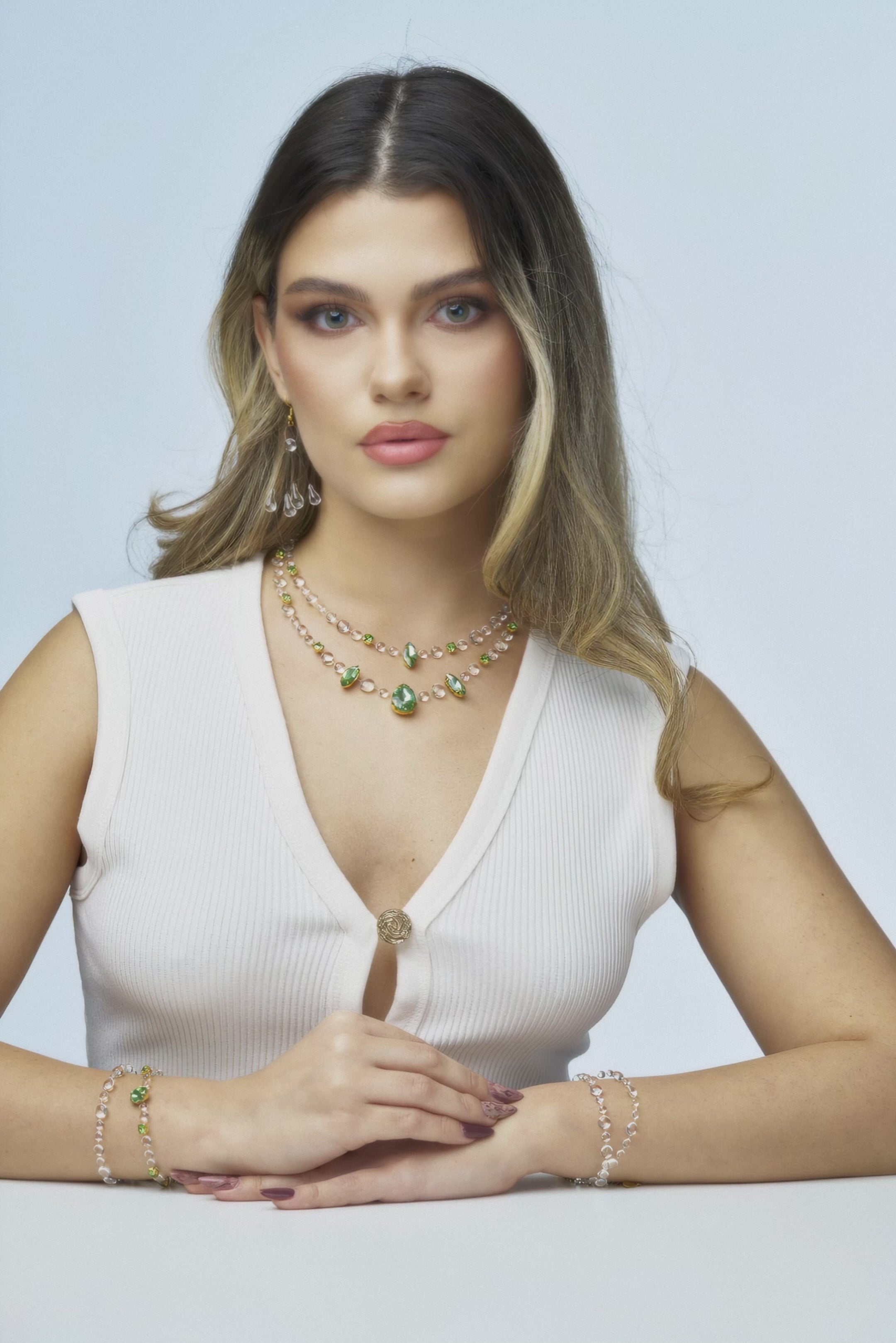 Încarcă clipul video: 